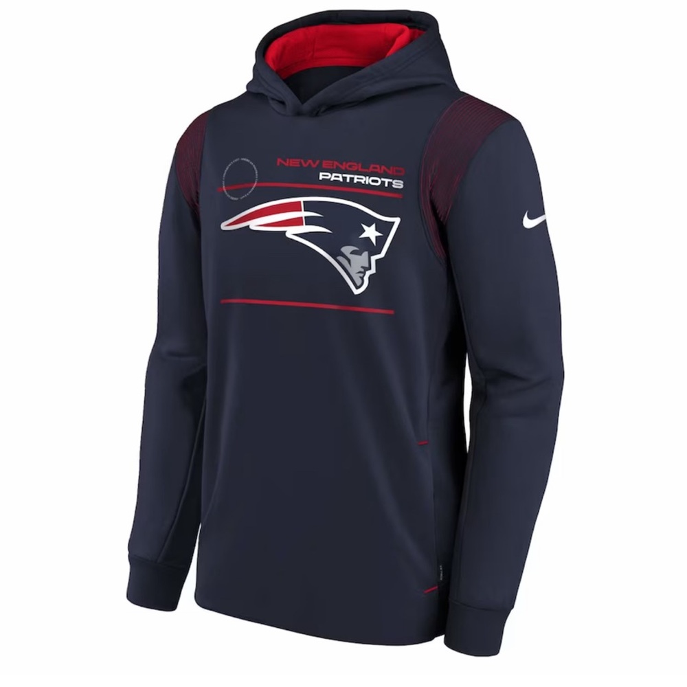 Pre loved - no sign of wear - Patriots Nike Side Line Therma Hoodie - Youth